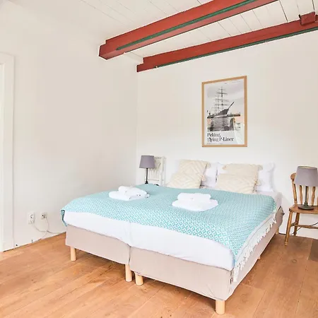 Semesterbostad Altes Faehrhaus & Baeckerhaus Wewelsfleth